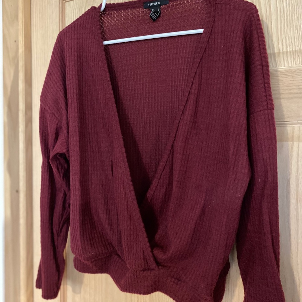 NEW!! Very soft split sweater